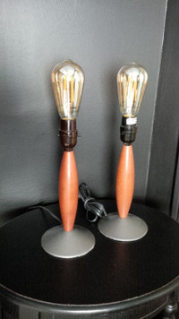 2 Petites Lampes de Chevet - Small Bedside or Table Lamps