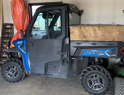 2018 Polaris Ranger 900XP, with under 4000 miles, heated cab, tracks, rear view mirror, winch, tip o...
