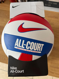 Ballon de volleyball neuf - all court Nike