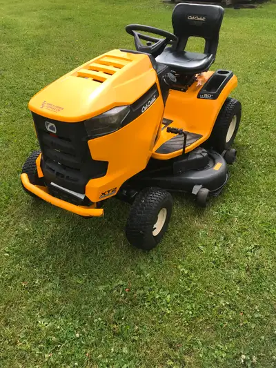 XT2 Enduro LX50 inch Cub Cadet. Like new. Fresh oil change, new blades. 258 hours. Also have bagger...