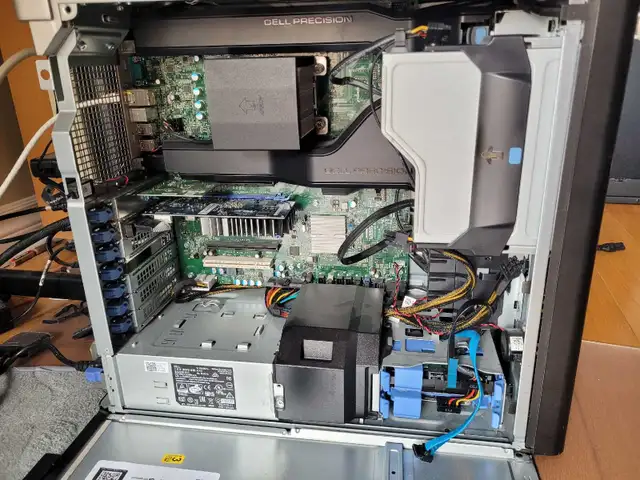 Dell T5810 418058992899205121