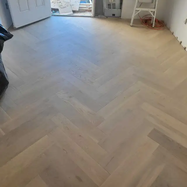 Vingly Floor Installation490886862346670089