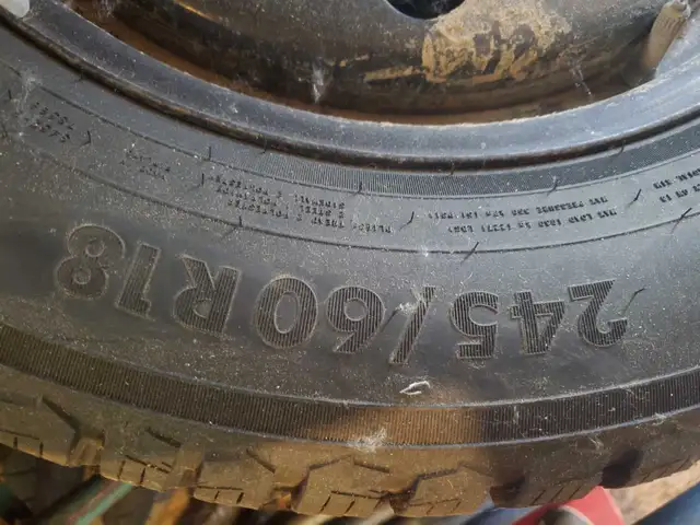 Pneus hiver Nokian Nordman North 9 Suv 245/60/18 sur jantes  in Tires & Rims in Shawinigan - Image 6