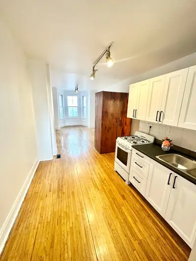 Enjoy the comfort of this freshly updated bachelor apartment, just steps away from the University of...