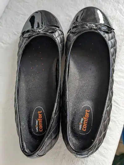 Women / Girls Shoes -- Size 8.5, View more