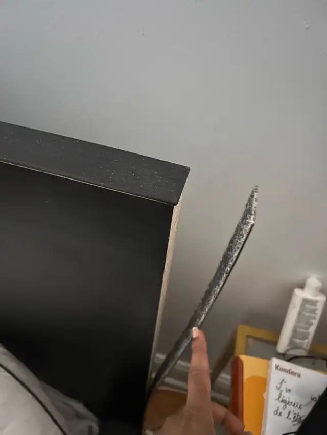 Lit Malm Ikea 4 tiroirs (Queen) in Beds & Mattresses in City of Montréal - Image 4