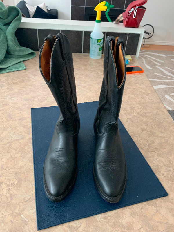 Men’s Cowboy Boots in Men's Shoes in Calgary