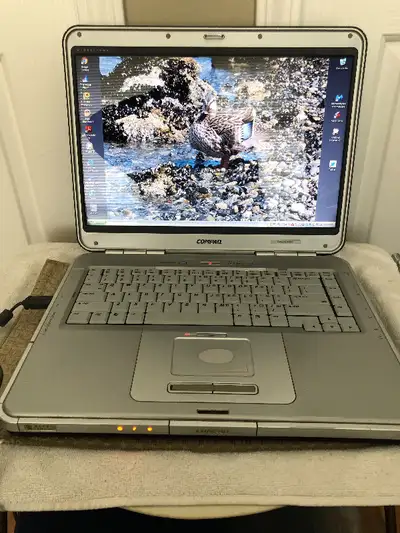 Compaq Presario R4000 Laptop with Windows XP All Manuals And Bag, View more