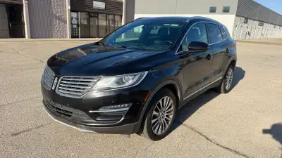 PRIVATE SALE so NO GST Selling my beautiful 2017 Lincoln MKC Reserve Fully Loaded AWD 2.0L I4 with 1...