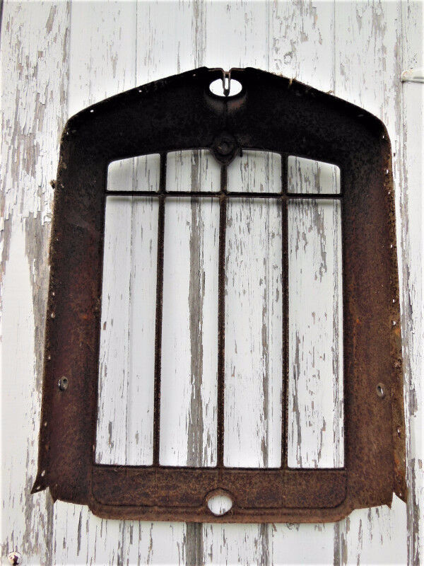 Antique Radiator Shell "Rugby" Ratrod/Garage/Man Cave Art in Auto Body Parts in Annapolis Valley - Image 3