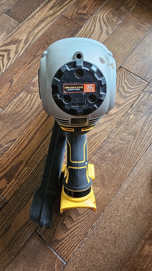 Dewalt DCN692B 20V Max XR Brushless Dual Speed Framing Nailer Power