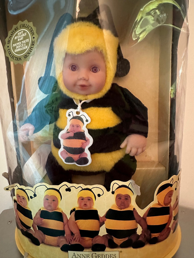 Anne Geddes “Baby Bee” in Arts & Collectibles in Cornwall - Image 2