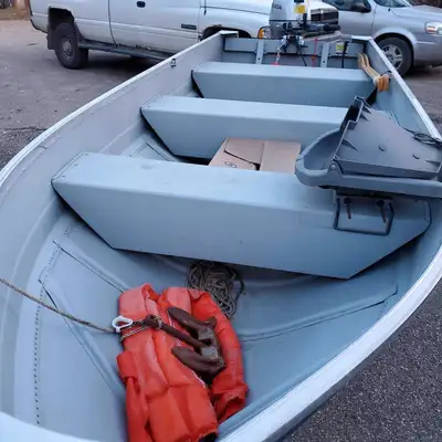 I'm selling my 2015 MirroCraft aluminum boat, complete with a trailer and a 15hp Honda engine. This...