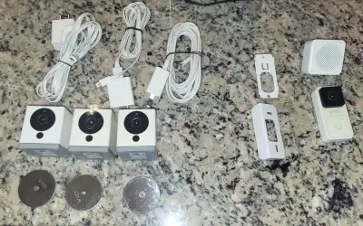 Wyze Cam V2 (3) & Wyze Doorbell, View more