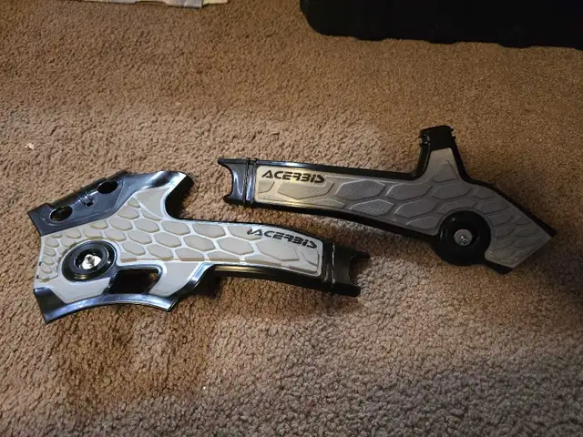 2024 Suzuki DR 650cc parts in Motorcycle Parts & Accessories in Hamilton - Image 7