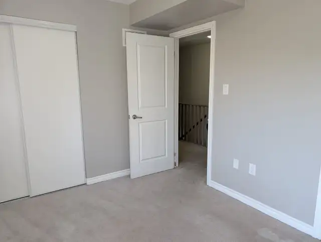 Room for rent at Mississauga and Financial in Room Rentals & Roommates in Mississauga / Peel Region - Image 2