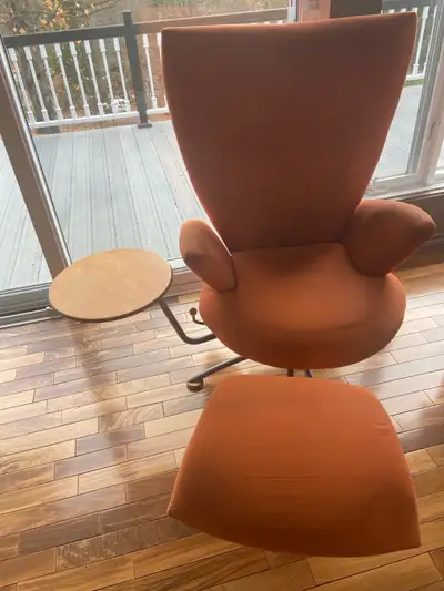 Chaise oranger Italienne de qualité pouf et table amovible , View more