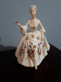 Royal Doulton Vintage 'Diana' Figurine