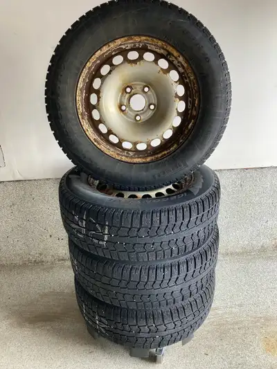 Pirelli Ice Control 215/65/16 5x112 bolt pattern 57.1mm center bore From a mk1 (2008-2016) VW Tiguan