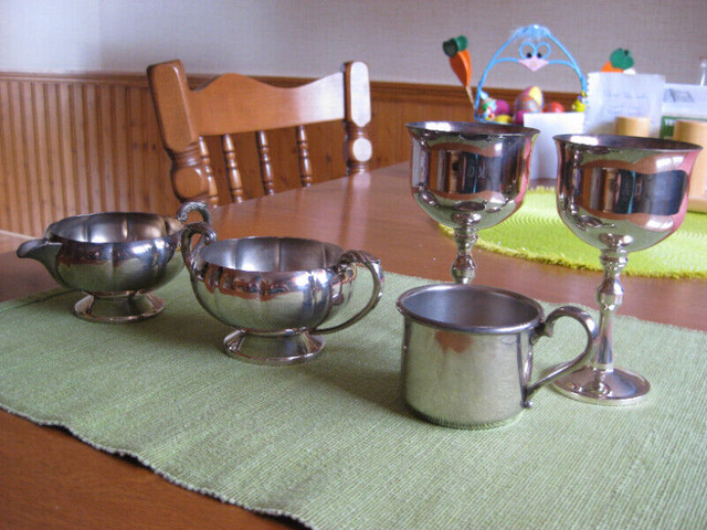 Silverset  silverplate tea/coffee set in Kitchen & Dining Wares in Bridgewater - Image 3