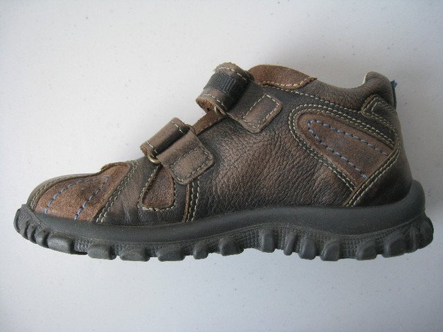 Primigi Boys Shoes - size 1(EU32) in Clothing - 5T in Guelph - Image 3