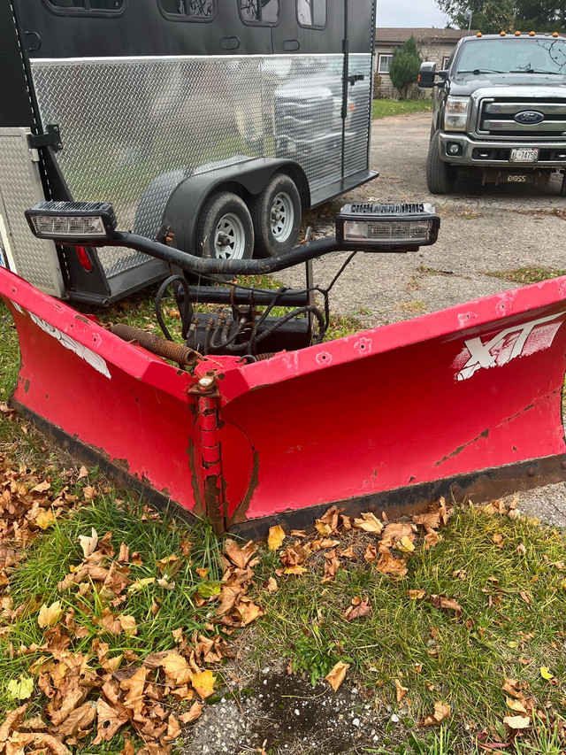 Ford F350 Lariat Diesel with plow in Cars & Trucks in Hamilton - Image 4