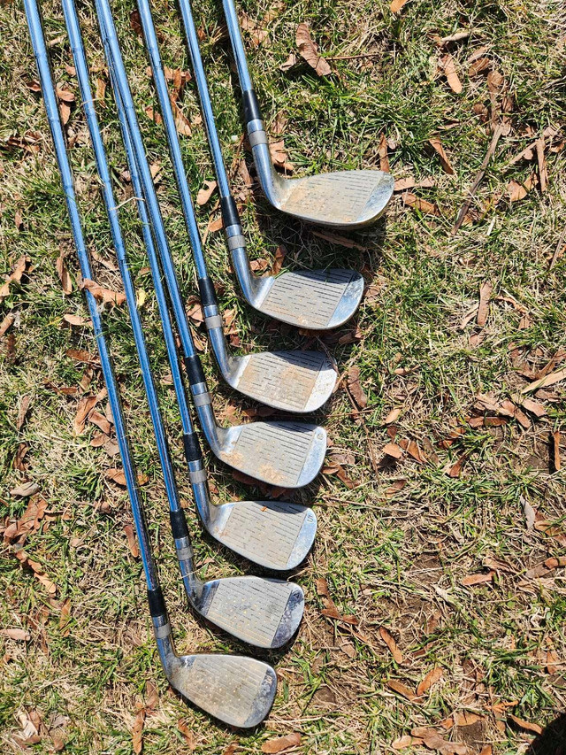 Golf Clubs (Left Handed) in Golf in Hamilton - Image 2