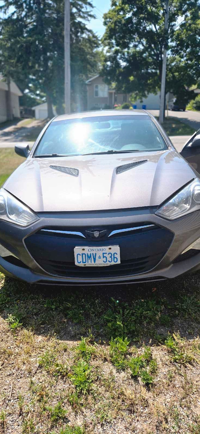 2013 Hyundai Genesis Coupe in Cars & Trucks in Trenton - Image 2