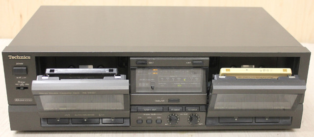 Technics Dual Cassette Deck RS-TR157 in Stereo Systems & Home Theatre in St. Catharines - Image 2