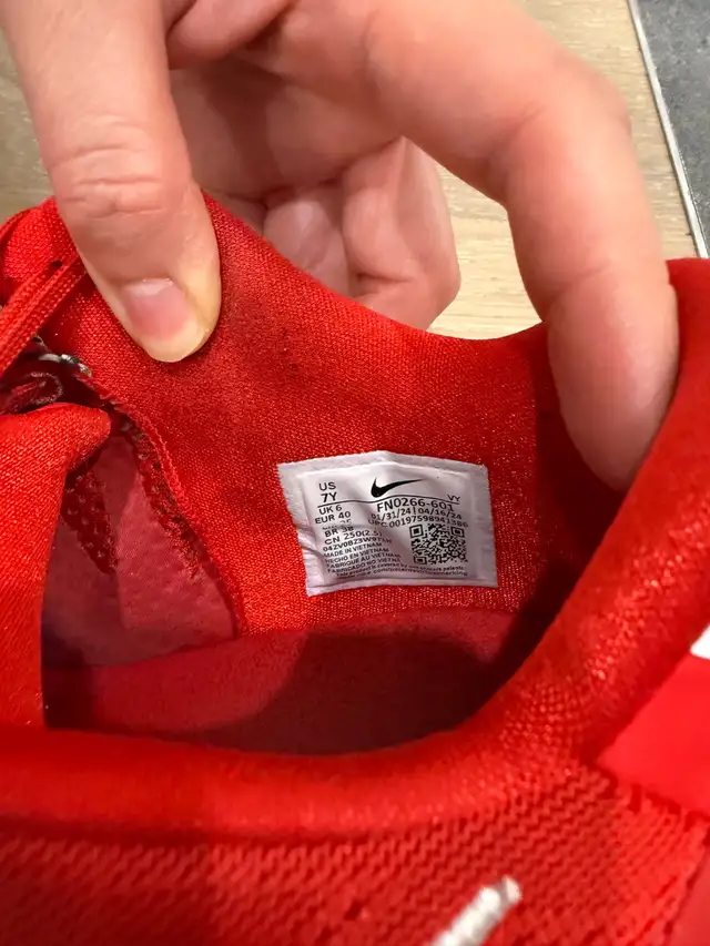 Nike Kobe 8 GS in Men's Shoes in City of Toronto - Image 7