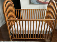 Baby Crib Beautiful Natural Oak --MUST SELL