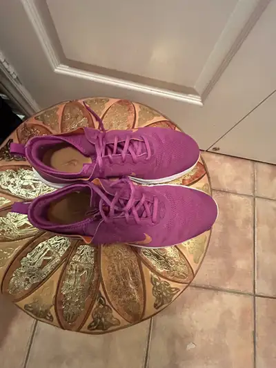 NIKE MESH RUNNING SHOES, View more