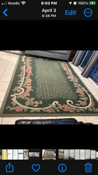  Area rug