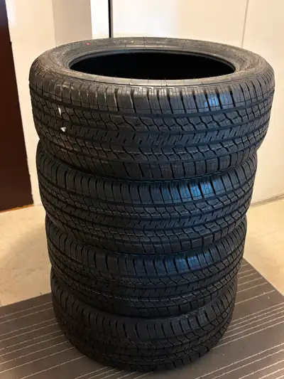 Uniroyal Laredo 265/50/22 Mounted once never driven on, Selling because tried to go bigger on my tru...