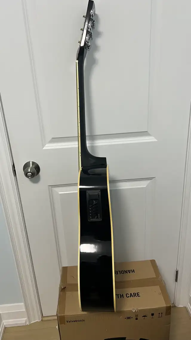Reduced:Left handed Harley Benton acoustic/electric CLD-60SCE BK in Guitars in City of Toronto - Image 5