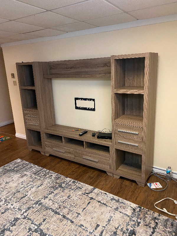 Entertainment unit in TV Tables & Entertainment Units in Timmins