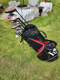 Matching Founders Club RIGHT Golf Clubs with Stand Bag