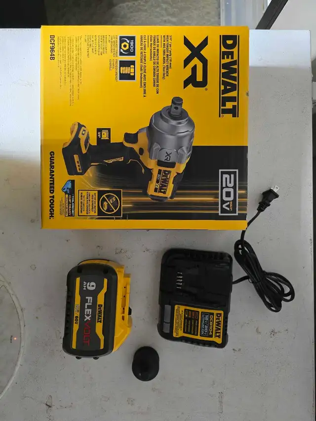 Dewalt 3/4" impact DCF964B & DeWalt 9ah battery573323318437488643
