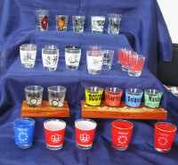 TRENTE TROIS VINTAGE  SHOT GLASS  en EXCELLENT ETAT