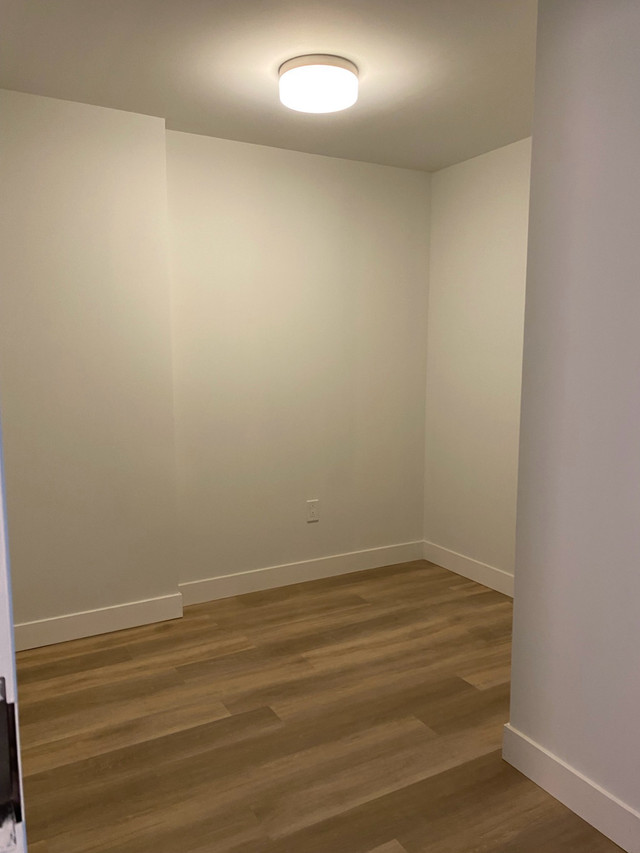 All Inclusive 3 1/2 Condo Unit Lease Transfer dans Autre  à Laval/Rive Nord - Image 3