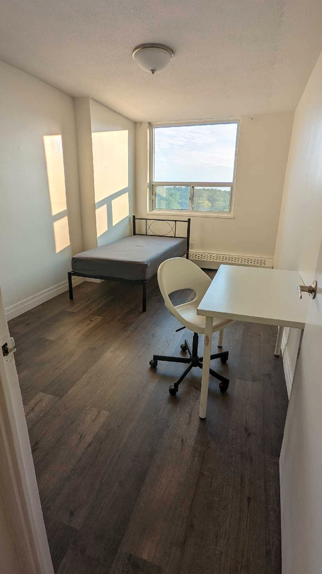 Bright Spacious Rooms. Vegetarian. Gujarati. Scarborough  in Long Term Rentals in City of Toronto - Image 2