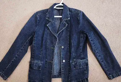 Contrast Jeans Jacket, View more