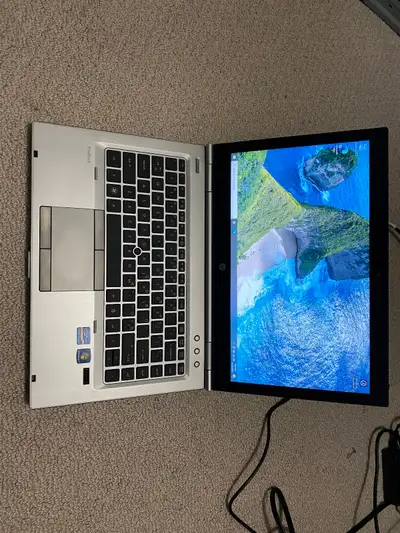 HP Elitebook 8460p - optional docking station, View more