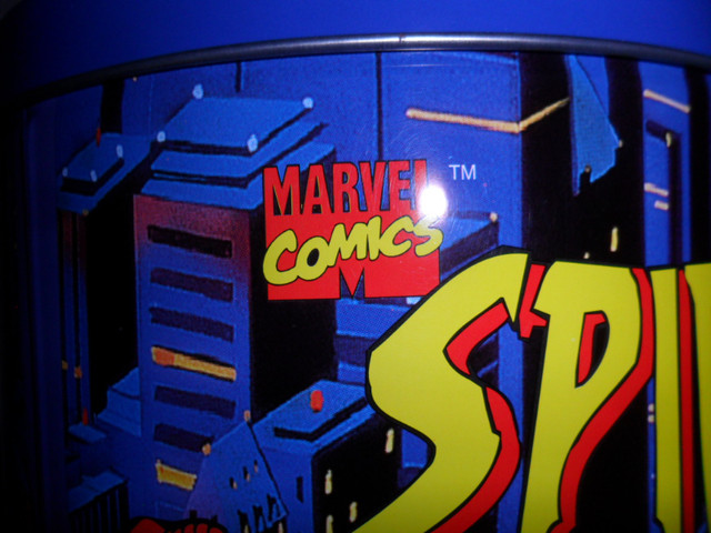 Spiderman Retro Tin with lid. $50. Ex condition. No rust. 11"H x in Arts & Collectibles in Saskatoon - Image 2