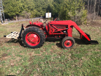 B275 International Harvester Tractor 