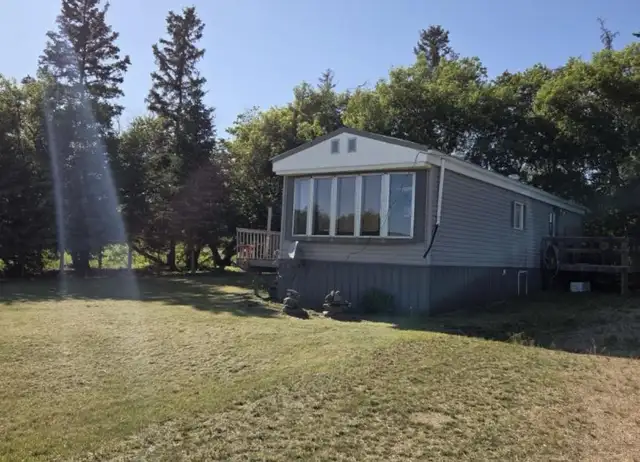 17 acre private acreage - east of Endeavour, SK  in Houses for Sale in Saskatoon - Image 3