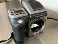 Hasselblad H4D-40 System with (3) Lens & accessories!