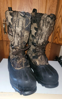 Sorel Camo Boots Size 10