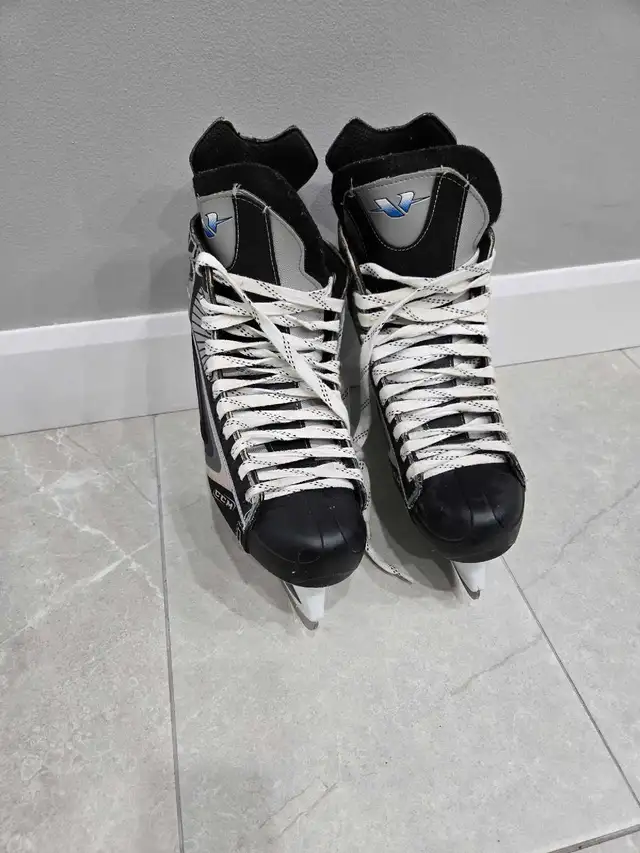 CCM Vector 03 Hockey Skates - Size 9.5 D in Hockey in Markham / York Region - Image 3