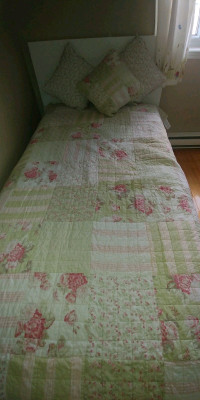 Courtepointe Reversible / Reversible Quilt